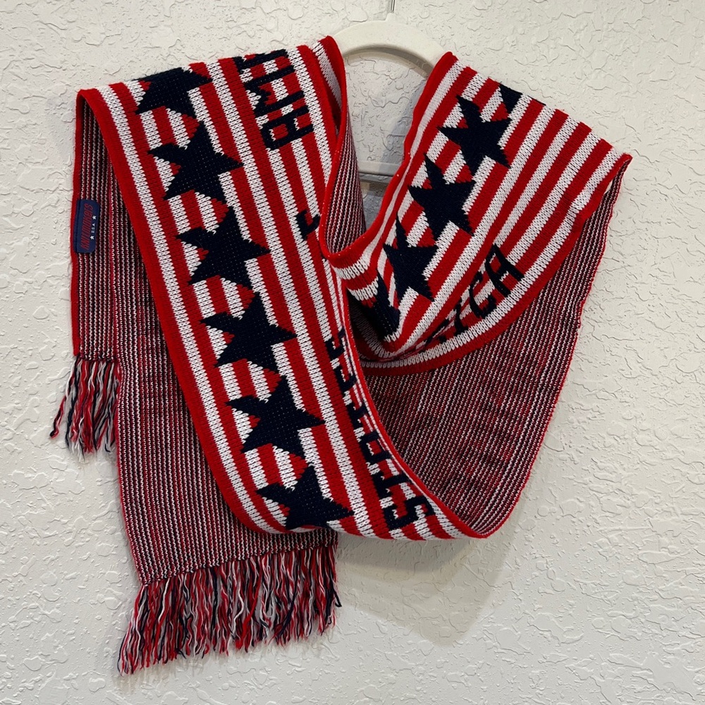 Vintage 90s Knitmakers USA Patriotic Stars & Stripes Red White Blue Scarf OS